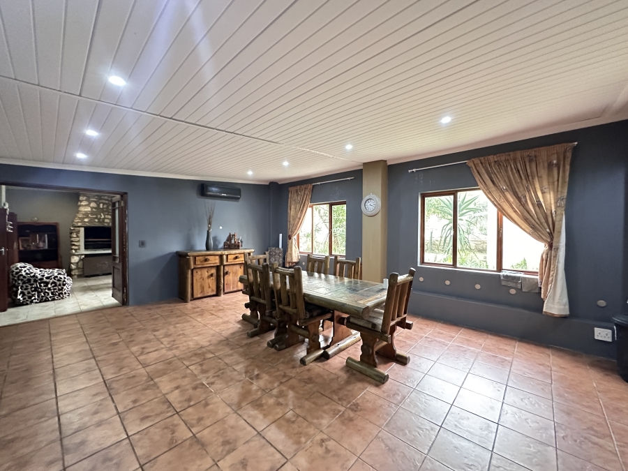 2 Bedroom Property for Sale in Stilbaai Oos Western Cape
